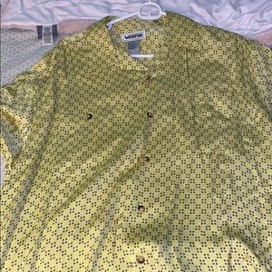 Short sleeve yellow shirt